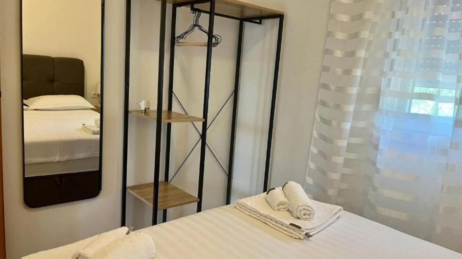 Apartments Rio 비오그라드나모루 0*,